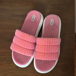 TOMS Women's Pink and Orange Striped Slippers